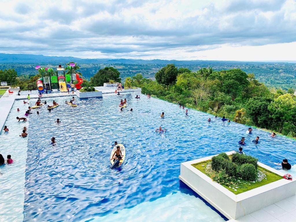 Ultra Winds Mountain Resort (Adults Only) Cagayan de Oro Exterior foto