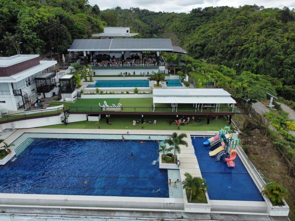 Ultra Winds Mountain Resort (Adults Only) Cagayan de Oro Exterior foto