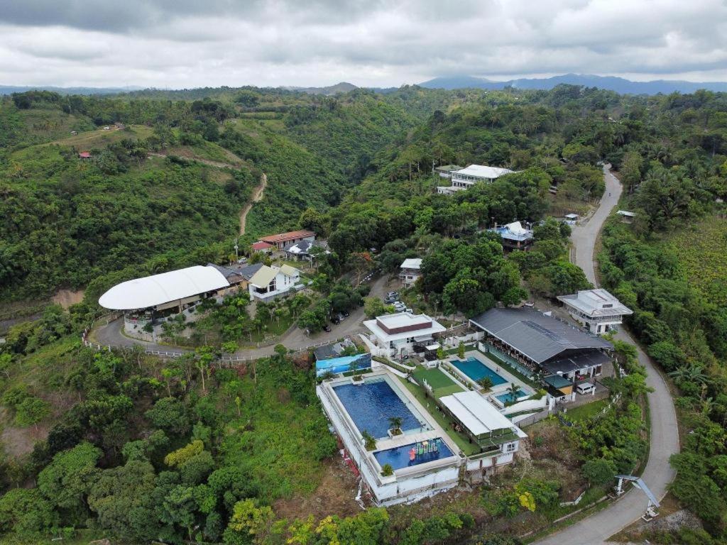 Ultra Winds Mountain Resort (Adults Only) Cagayan de Oro Exterior foto